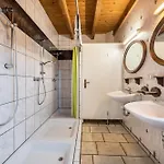 Grosses Gaestehaus Сasa de vacaciones