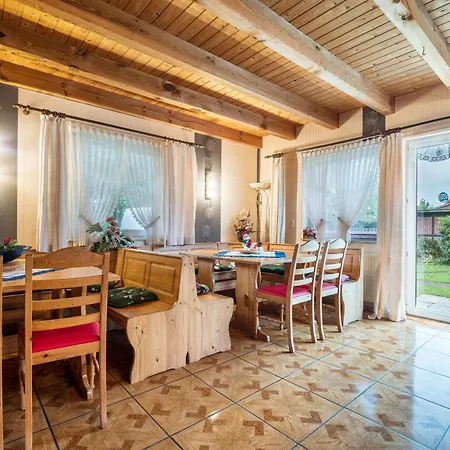Сasa de vacaciones Grosses Gaestehaus Sudwalde
